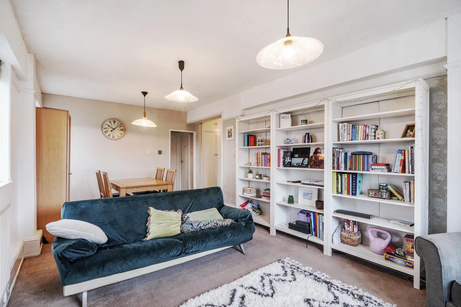 			2 Bedroom, 1 bath, 1 reception Flat			 West End Lane, West Hampstead
